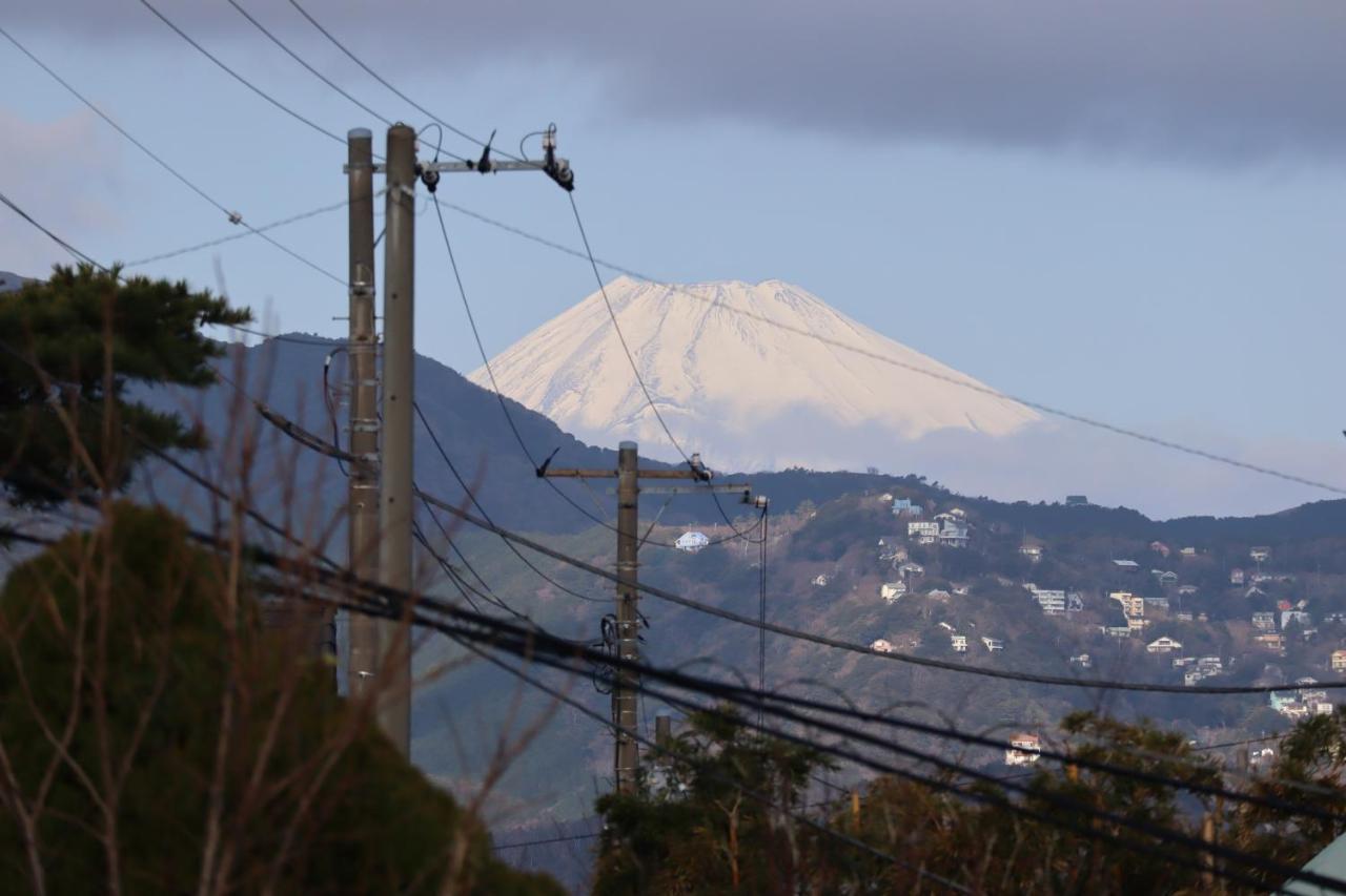 אטאמי 熱海の海が一望できる温泉付貸別荘 満月あじろ Mitsukiajiro מראה חיצוני תמונה